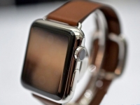 面板良率偏低，Apple Watch出货目标砍半