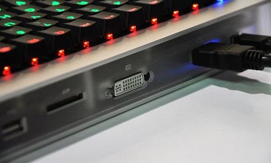 智能键盘PC问世  键盘和主机合二为一！