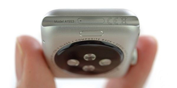 Apple Watch：传统的充电方式还需要有吗？