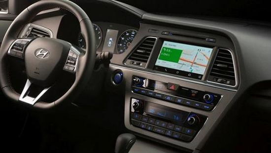 车载系统：CarPlay和Android Auto谁更牛？