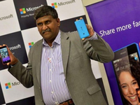 高端货换知名度 微软将发布Win 10旗舰手机 