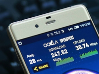 努比亚联手中国电信推出首部４.5G手机