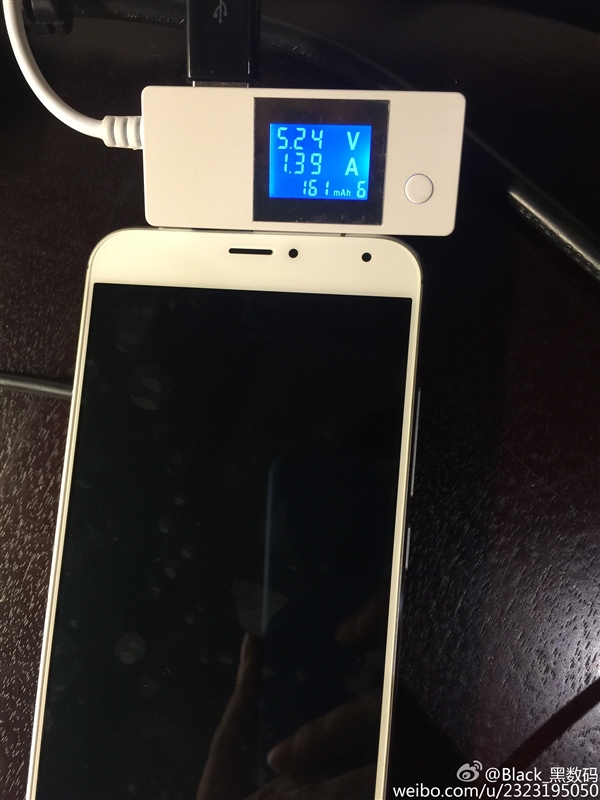 真的闪了：魅族MX5 mCharge速度飞快 