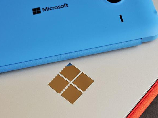 镜头造型奇特的Lumia 950或将10月19日发布 