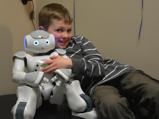 机器人nao:自闭症儿童的新朋友