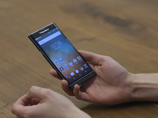 视频：黑莓首款安卓手机Priv 剁手前先看这7点