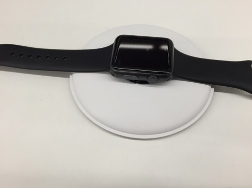 苹果Apple Watch的新充电底座：美