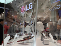 高层没信心 弧形屏手机LG G Flex 3明年暂停