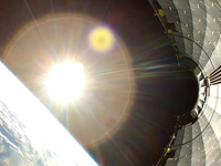 视频：SpaceX猎鹰9号返回地球 画面美轮美奂