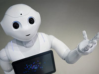 日本智能机器人Pepper准备出口：将由中国代工