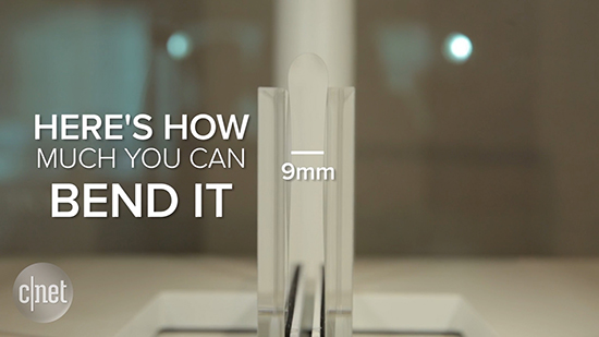 视频：0.07mm厚的玻璃有什么不同？可以随意弯曲