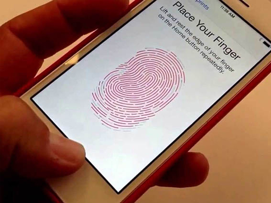 好吓人！这坨泥竟可复制指纹解锁iPhone