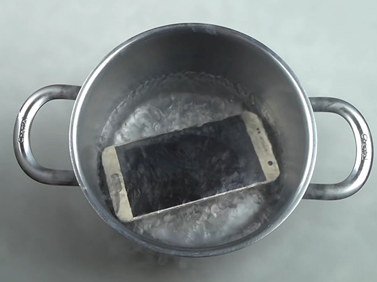 视频：三星Galaxy S7挑战－196℃液态氮，结果吓人！