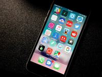 三星成为最大赢家：iPhone 7配备OLED屏