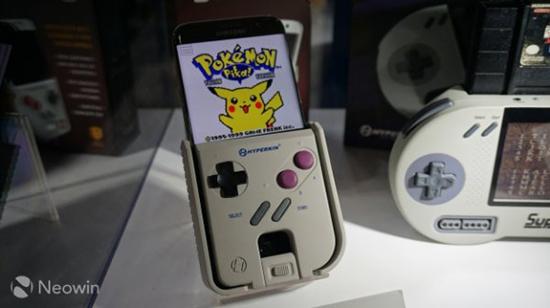 重拾童趣，能让手机无缝连接Game Boy卡带的游戏神器