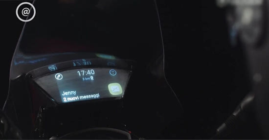 三星或推摩托车智能挡风玻璃，可显示来电和短信 