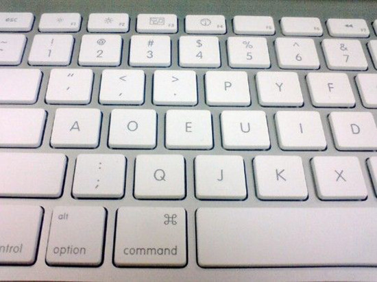 关于键盘的那些事儿：键位为什么不按ABCD排？