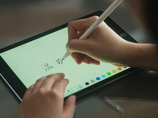 视频：完美瘦身 苹果9.7英寸iPad Pro官方宣传片