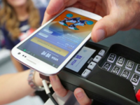 数字支付平台崛起：信用卡产品数量锐减