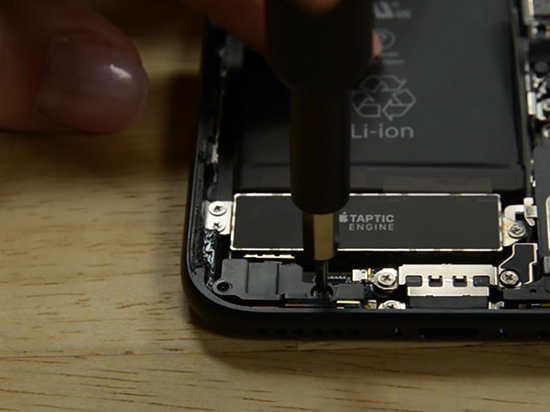 iFixit带你90秒把iPhone 7拆光光