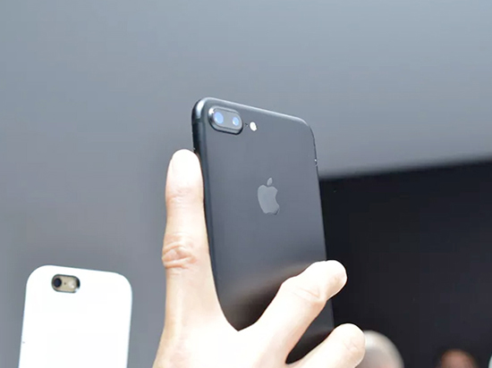 苹果赚多少？iPhone 7成本仅1500元