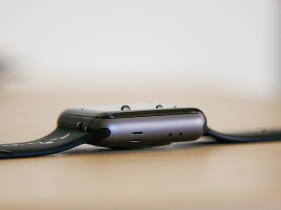 苹果新专利：Apple Watch表带可变色