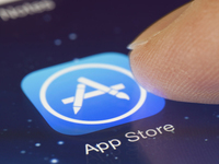 苹果App Store 10月移除近5万应用：多数为游戏
