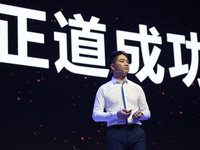 刘强东：京东未来要从零开始，瞄准人工智能