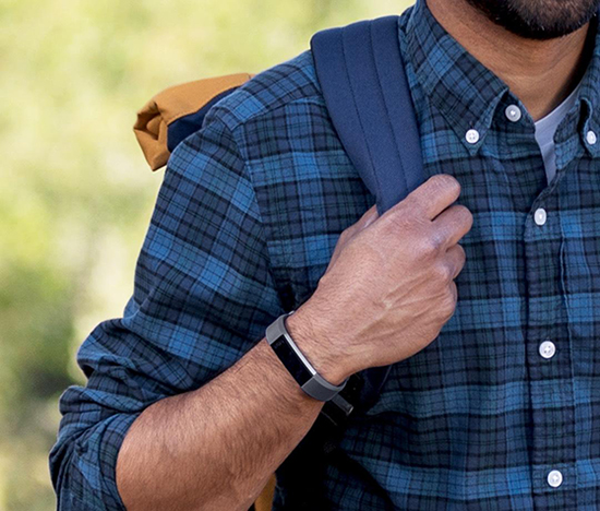 Fitbit发布新款Alra HR手环：颜值超高 全球最薄