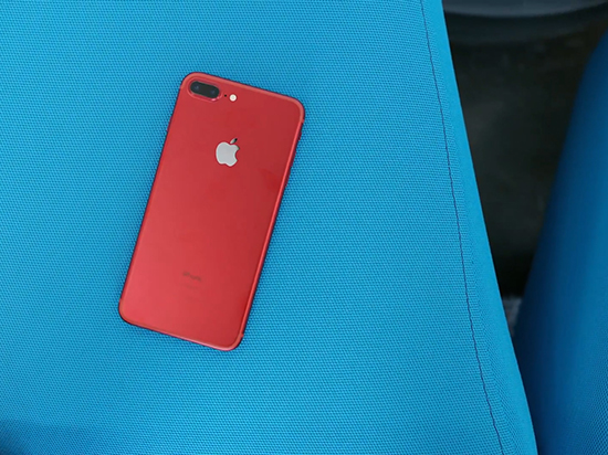苹果见红了！红色特别版iPhone 7 Plus开箱