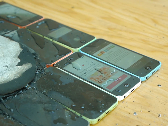660℃的铝水浇到50台iPhone 5c上会有什么后果
