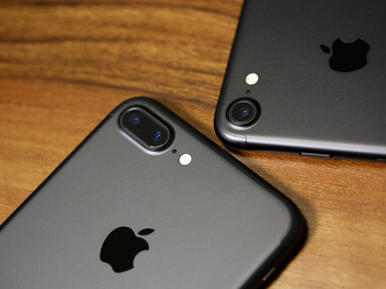 iPhone国内销量同比下滑严重：苹果有点受伤