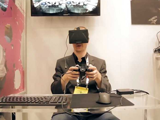 摆脱PC束缚！传Facebook明年推廉价版VR头戴设备