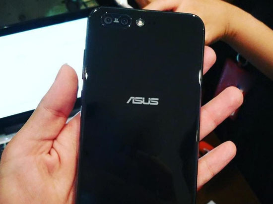 两倍光学变焦？骁龙835双摄手机华硕ZenFone 4外形曝光