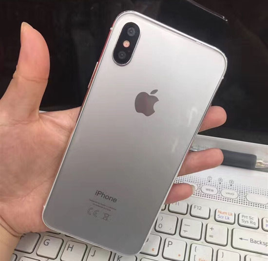 配件商偷跑iPhone 8定妆样机：屏占比奇高 5.8吋单手可握