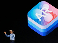 听说iPhone 8与它绝配！传苹果AR眼镜将在9月同期发布