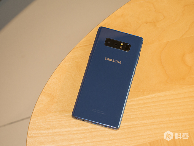 三星Galaxy Note8图赏：全视曲面大屏配笔才够Note！