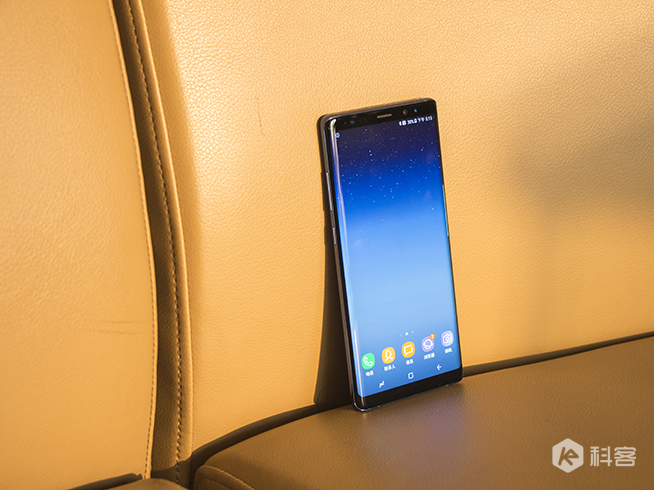 三星Galaxy Note8图赏：全视曲面大屏配笔才够Note！