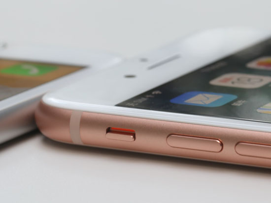 小心呵护你的iPhone 8 Plus：后壳摔碎修理费很吓人