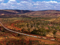 新突破：澳大利亚无人驾驶火车完成旅行