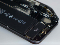 iPhone 8迎来“十连裂” 苹果表示不会爆炸，尚无安全威胁
