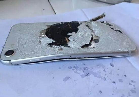 iPhone 8迎来“十连裂” 苹果表示不会爆炸，尚无安全威胁