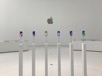 iPhone  X首批仅有300万台，想要原价入手还是得碰运气