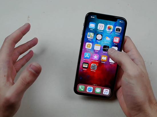 最强无线充电测试：电击的iPhone X真的能被充电吗？