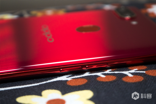 OPPO R15梦镜红体验评测：颜值再升级 夜拍更出众