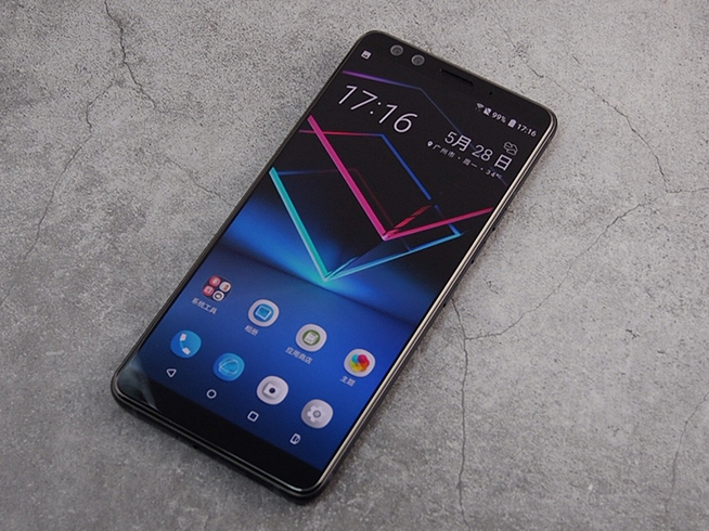 HTC U12+体验：手感一般拍照效果不错可惜定价太自信