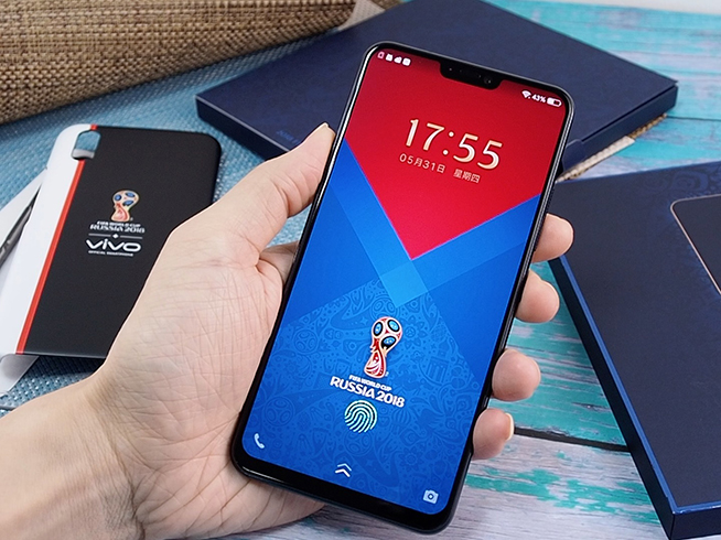 vivo X21 FIFA世界杯非凡版开箱：很美值得收藏而且价格不贵