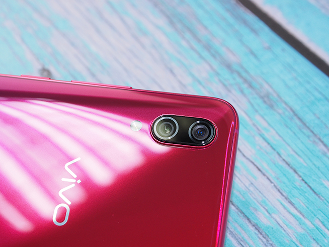 vivo X23上手体验：实用双焦距双摄 屏下指纹解锁更快但还有缺点