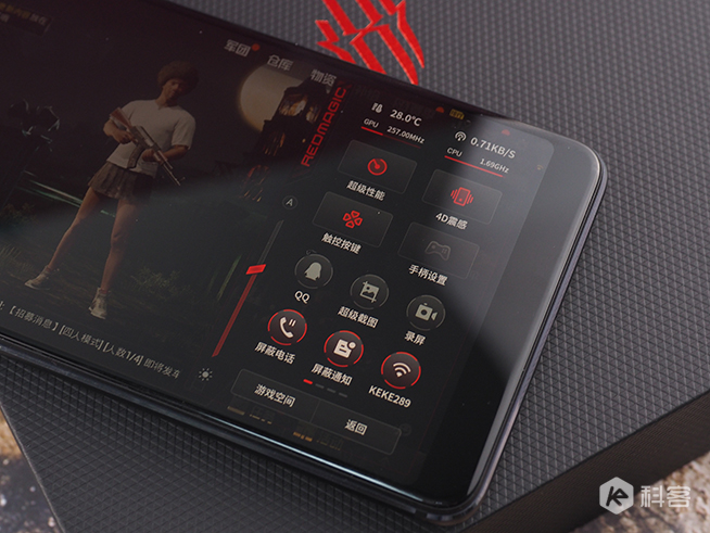 红魔Mars电竞手机评测：10G内存+边框触控，像游戏机一样