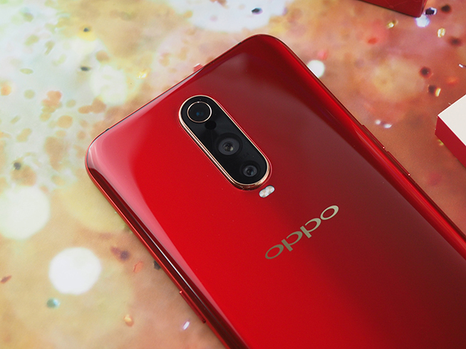 出道即爆款 OPPO R17新年版成全价位段冠军